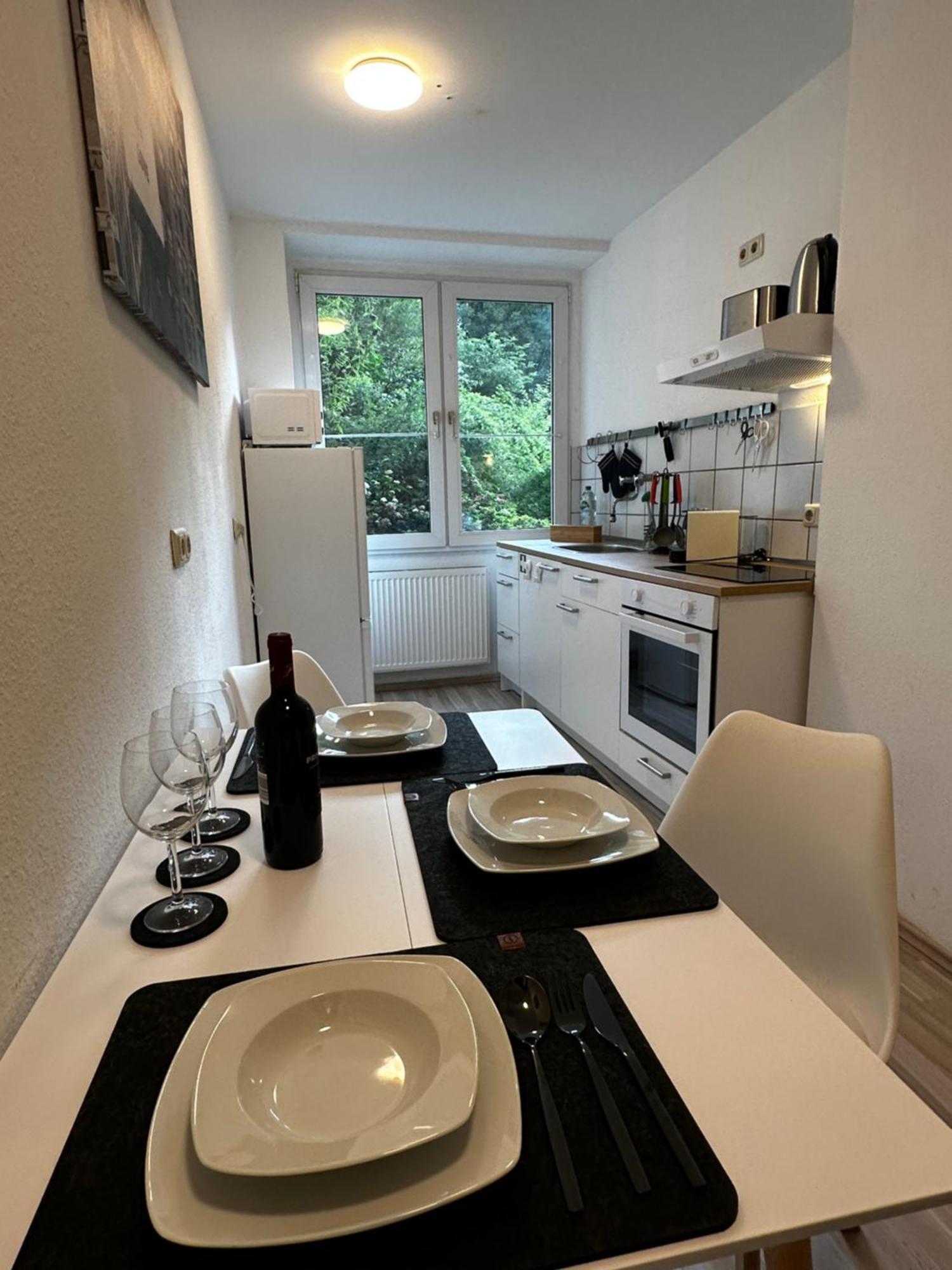 City Studios Mit Garten In Elberfeld- Zentral - Nespresso - Netflix 伍珀塔尔 客房 照片
