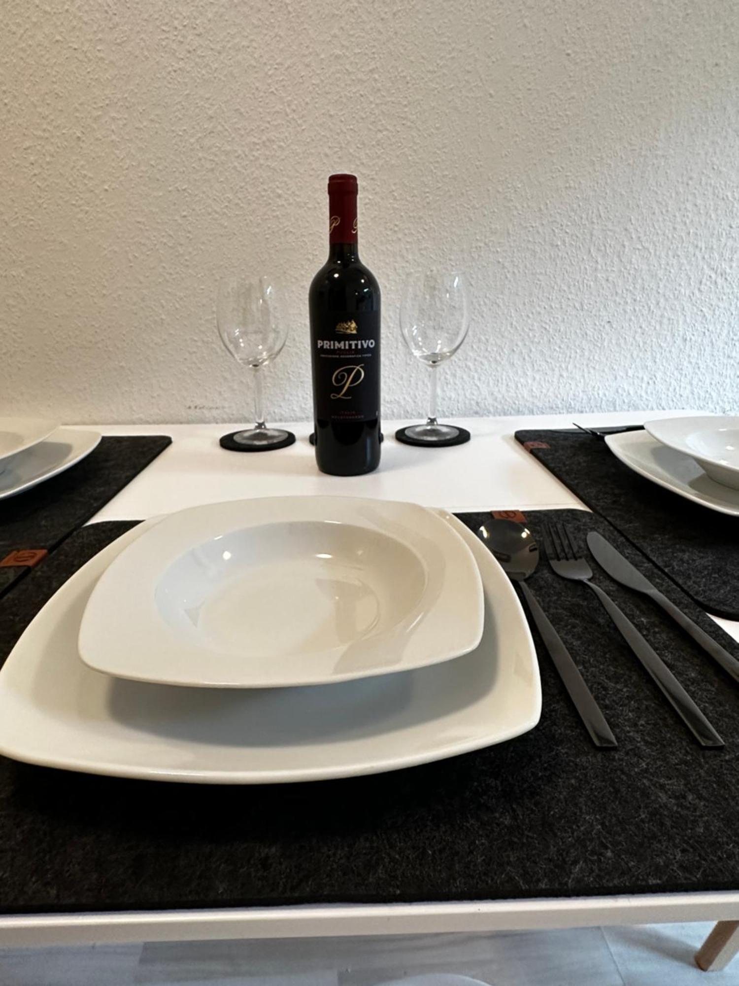 City Studios Mit Garten In Elberfeld- Zentral - Nespresso - Netflix 伍珀塔尔 客房 照片